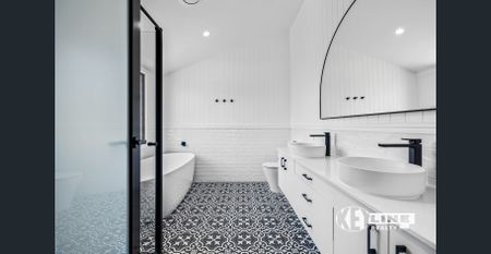 Grand Queenslander with Dual Living in the Heart of Nambour - Photo 5