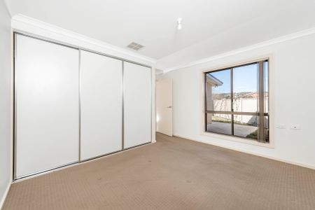 3/26 Carrington Street, Queanbeyan NSW 2620 - Townhouse For Rent | Domain - Photo 4