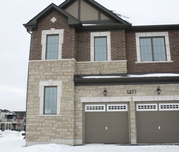 For Lease - 1371 Kerrydale Avenue, Pickering, Ontario - Photo 1