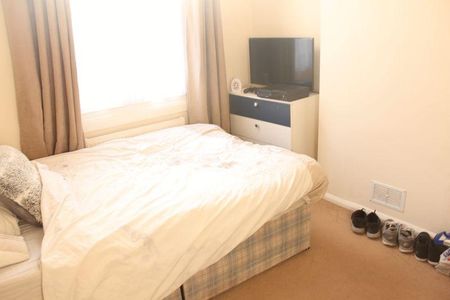 3 bedroom house share to rent - Photo 4