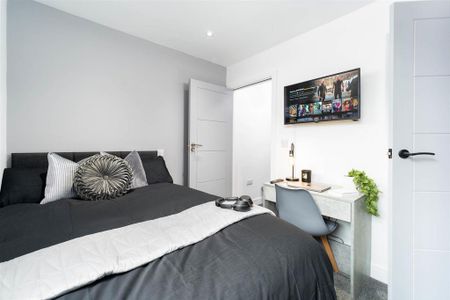 5 bedroom terraced house to rent - Photo 4