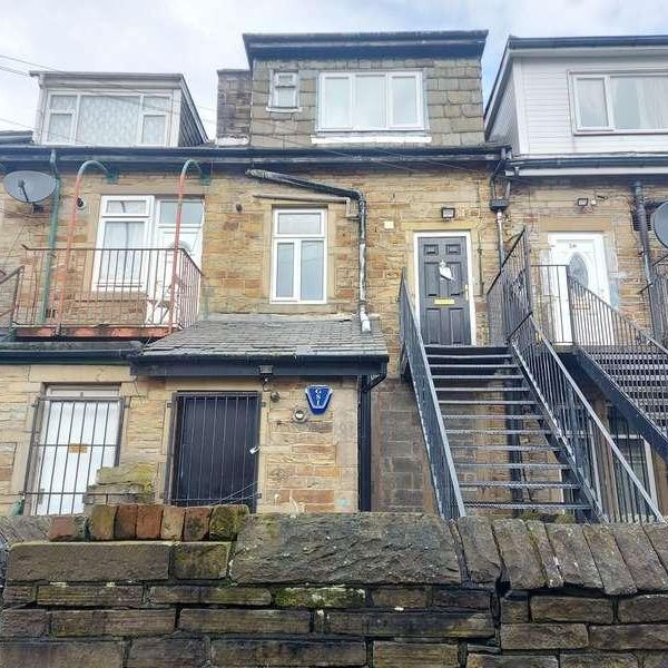 A Duckworth Lane, Bradford, BD9 - Photo 1