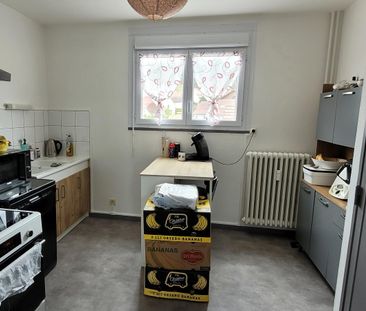 Location - Appartement T4 - 77 m² - Damprichard - Photo 3