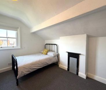 3 Bedroom Terraced To Let - Photo 4