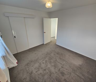 Well presented home in convenient location - Photo 6