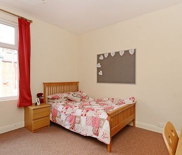Great 3 bedroom property with 2 bathrooms - Photo 5