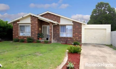 63 Entally Drive, Albanvale, VIC 3021 - Photo 4