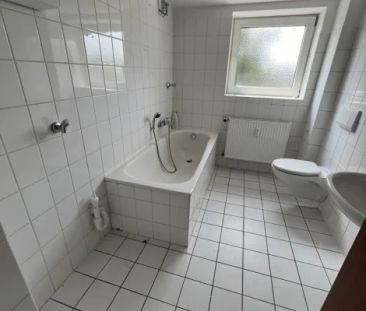 DG - gemütliche 2-Zimmer Wohnung in Mehrfamilienhaus (8 Parteien) m... - Photo 2