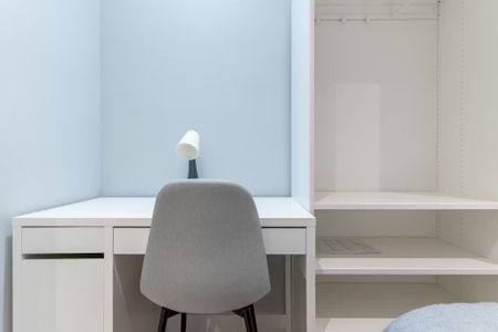 Carrer de Prats de Molló, Barcelona, Catalonia 08021 - Foto 5