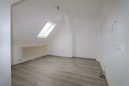 Helle 2-Zimmer-Wohnung im Zentrum - ruhige Innenhoflage! - Photo 2