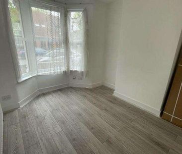 Town Road, Edmonton, N9 - Photo 4