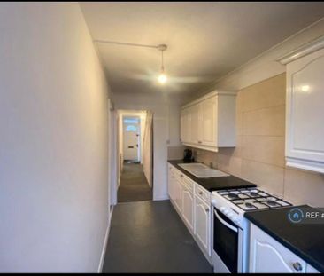 5 bedroom terraced house to rent - Photo 3