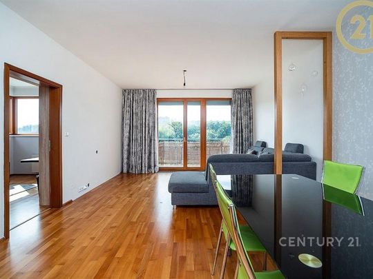 Pronájem bytu 4+kk 100 m2 - Fotografie 1