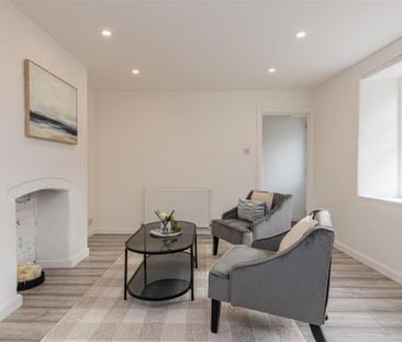 2 bed House - Mid Terrace To Let - Photo 5