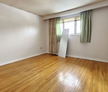 For Lease - 214 Fairglen Avenue Unit# Upper, Toronto, Ontario - Photo 3