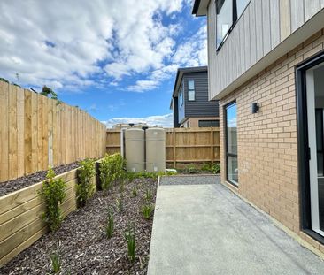 Family Living at Its Best in Rangitoto School Zone - Photo 2