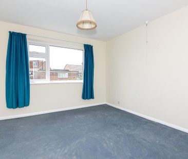 2 bedroom maisonette to rent - Photo 3