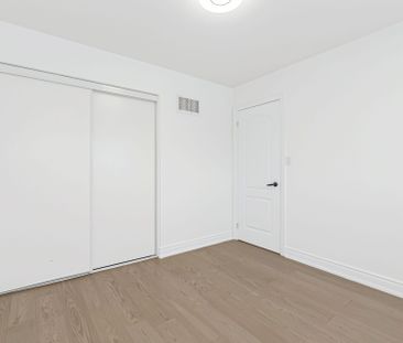 For Lease - 5 Haverty Trail, Brampton, Ontario - Photo 2