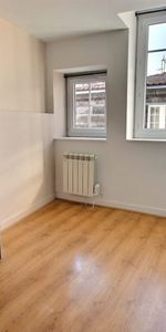 RUE DU PORT-CENTRE VILLE T2 AU 3EME ETAGE - Photo 3