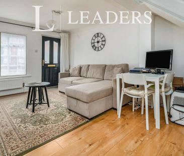 2 bedroom terraced house to rent - Photo 4