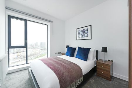 2 bedroom flat to rent - Photo 2