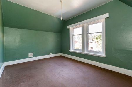 2 bed apartment to rent in Flat 3, Ashley Court, 36 Bodenham Road, Hereford, Herefordshire - Photo 4