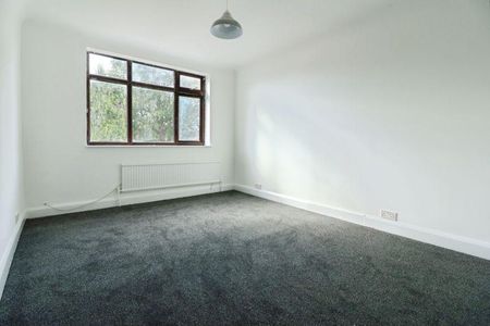 3 bedroom detached house to rent - Photo 4