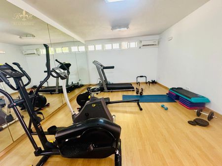 DISPONIBLE EN ALQUILER HASTA JULIO 2026 - Photo 2