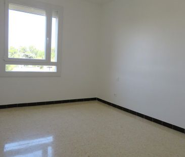 T2, 57m²+Parking Nîmes, Rue des Bananiers, 625€ H.C - Photo 5