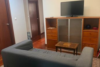 Arrendo quarto junto ao hospital Sao Joao