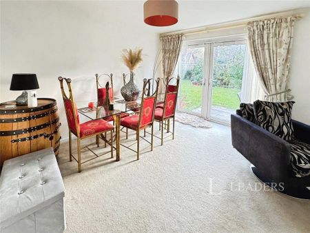 2 bedroom flat to rent - Photo 3