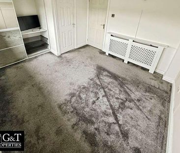 Surrey Drive, Kingswinford, DY6 - Photo 4