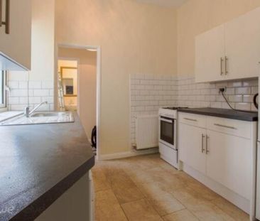1 Bedroom - Photo 4