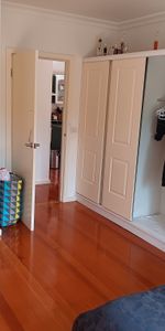 Cheltenham - Photo 3