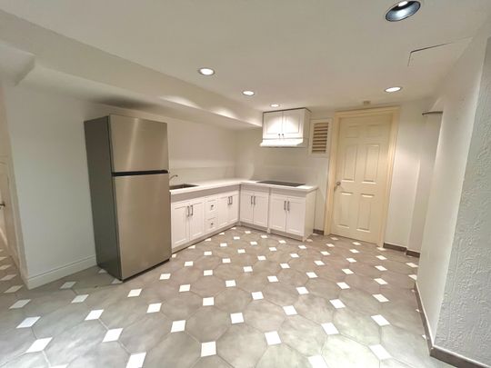 For Lease - 300 Spring Garden Avenue Unit# BSMT, Toronto, Ontario - Photo 1