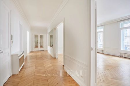 Appartement • Chaillot - Photo 4