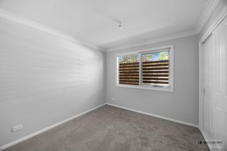 Perfectly positioned, low maintenance living in Lilydale - Photo 2