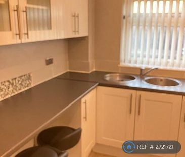 2 bedroom maisonette to rent - Photo 4