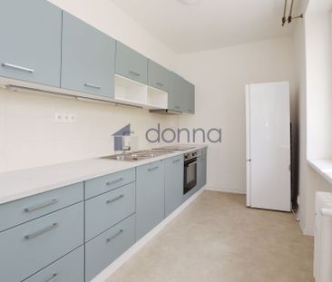 Pronájem bytu 1+kk a garsoniéry 36 m² - Fotografie 3