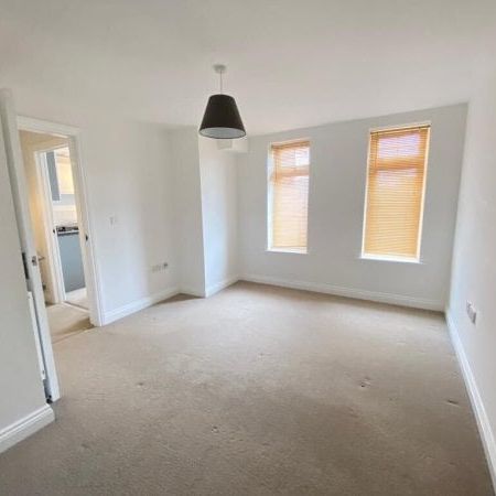 Cromwell Gardens, Bournmeouth - Photo 1