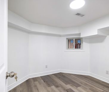 For Lease - 2003 Cedarwood Court, Pickering, Ontario - Photo 4