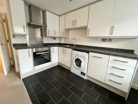 Goodes Court, Royston - Photo 5