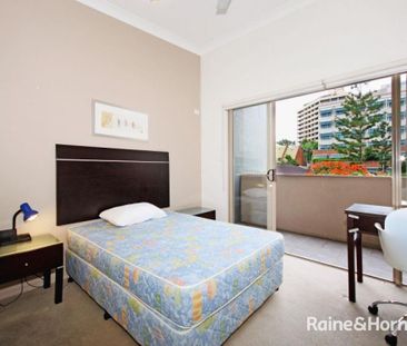 2 Bedroom - 2 Level Apartment In The Heart Of Spring Hill - Photo 2