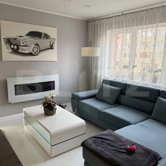 Apartament cu 3 camere semidecomandat, 65 mp, parcare, pet f - Photo 1