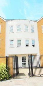 Botwell Court Headstone Road, Harrow, Haf, HA1 - Photo 4