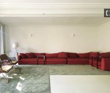 Carrer de Roger de Llúria, Barcelona, Catalonia 08010 - Photo 2