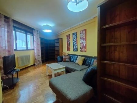 Alquiler de piso en Calle Álvaro de Albornoz, 1 - Photo 5