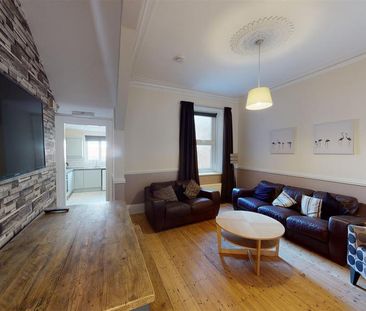 6 bedroom terraced house to rent - Photo 3