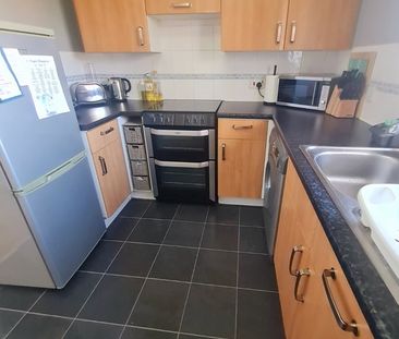 1 Bed Flat, Cumberland Place, SE6 - Photo 6