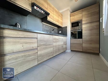 Location Appartement 1 pièce 29m² ST ARNOULT EN YVELINES 78730 - Photo 3